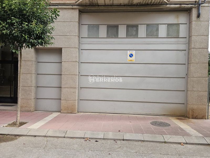 Foto a775dcce-df7d-4cea-a22a-18717524d965. Local comercial local en venta . en Alberite