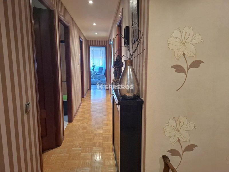 Foto 266a4f4f-7e10-44c5-8858-30315838be70. Flat with heating in Oeste Logroño