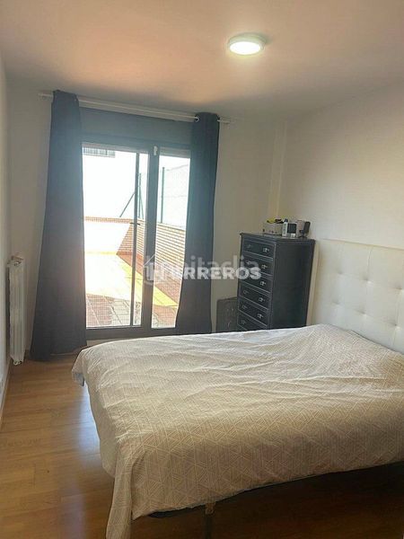 Foto a5b40a5f-e782-4702-a759-ae608ee2dbfd. Pis amb calefacció aparcament a Albelda de Iregua