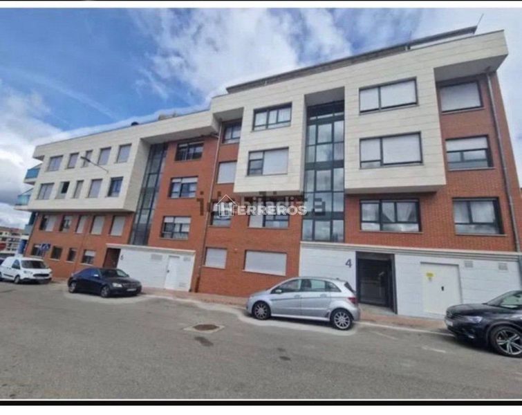 Foto fa93f453-673e-4435-ab23-cf6a53f9d4aa. Pis amb calefacció aparcament a Albelda de Iregua