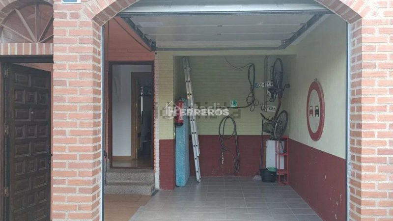 Foto 6b17f762-be4c-479a-ba31-035d97e631a4. Casa adossada amb calefacció aparcament a Uruñuela