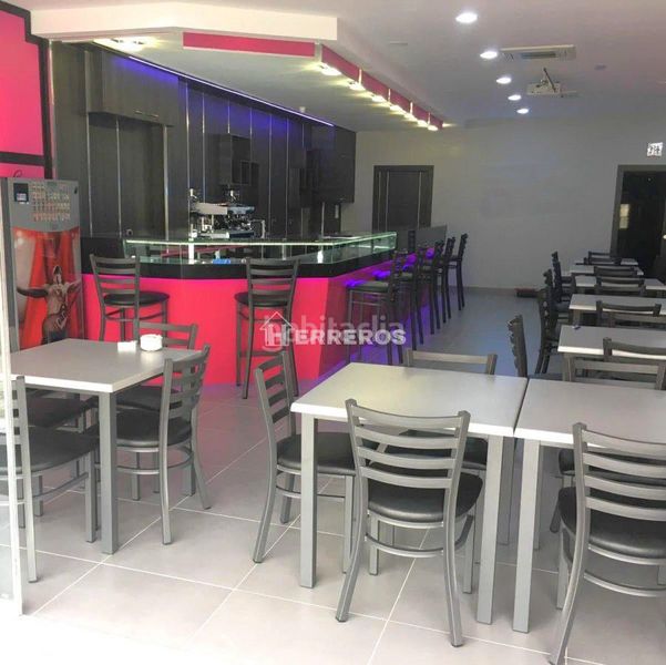 Foto 3d3e8e6d-47e4-4a4e-946f-4a0230db3dc5. Local comercial a Juzgados Logroño