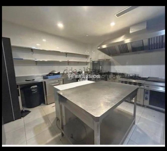 Foto f1362ef4-048f-45b4-b9e2-bf816dd33070. Local comercial a Juzgados Logroño