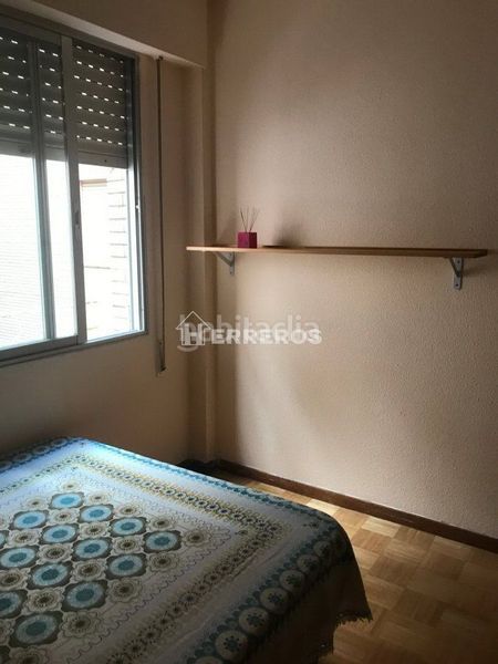 Foto 7188c7eb-be0d-43cf-a03d-308e6fd88f22. Flat with heating in Juzgados Logroño