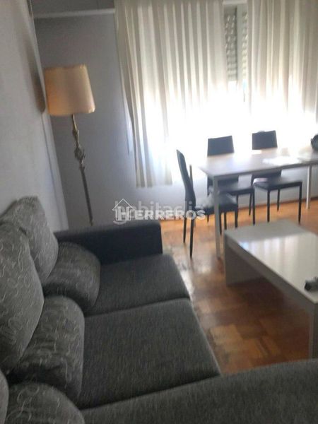 Foto 8954c5b4-bfe4-44d1-94e5-d4832db41b8f. Flat with heating in Juzgados Logroño