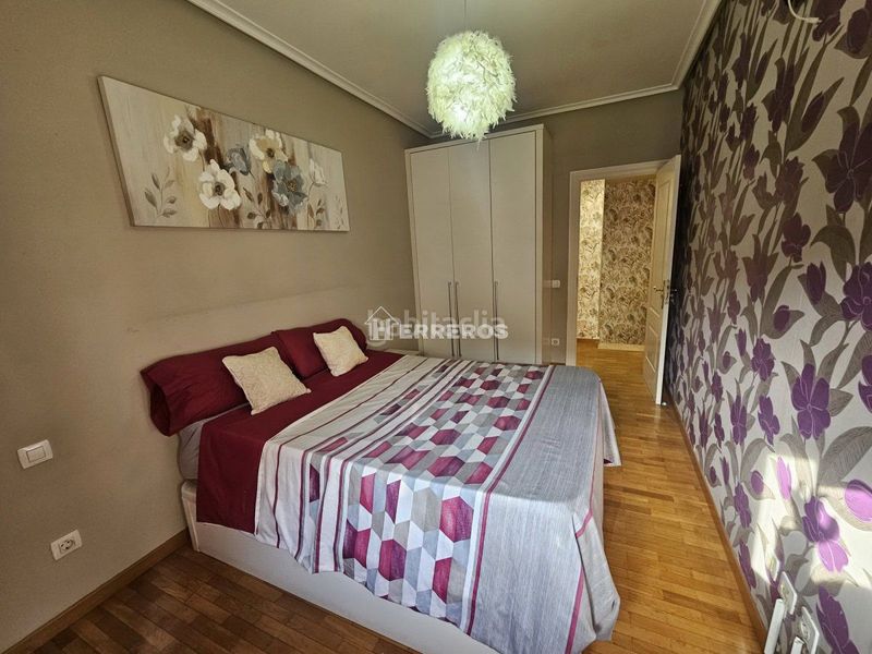 Foto 2817e978-36c2-4fcb-88a9-65ea1f520a71. Planta baixa amb calefacció aparcament piscina a Logroño