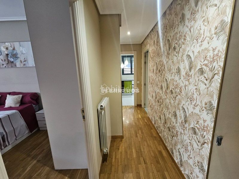 Foto cf0b1757-f97d-4126-bca3-d3201da7f71d. Planta baixa amb calefacció aparcament piscina a Logroño