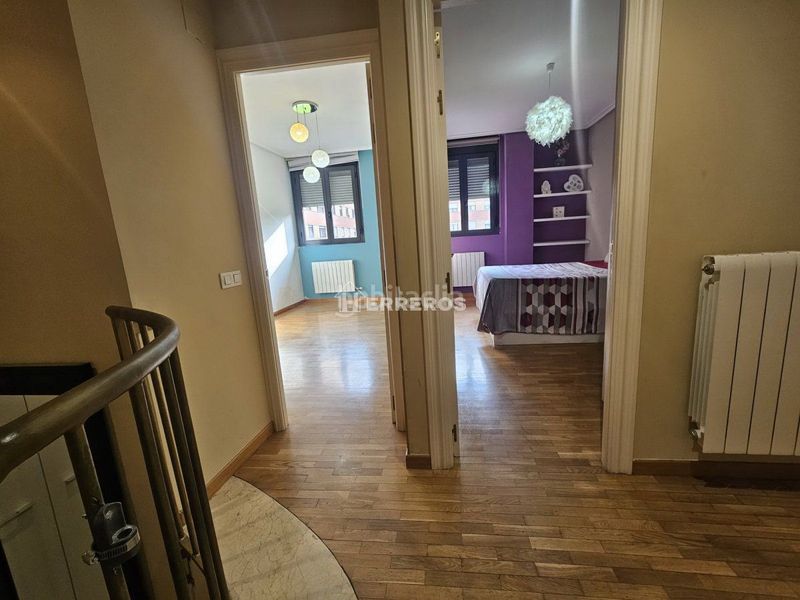 Foto ef4de663-75ce-4135-9e9e-4748fc8978dd. Planta baixa amb calefacció aparcament piscina a Logroño