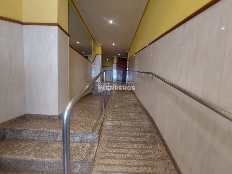 Foto d60c55ee-dcbe-4a37-baf0-8c5a6926a6b8. Pis amb calefacció a Residencia Logroño