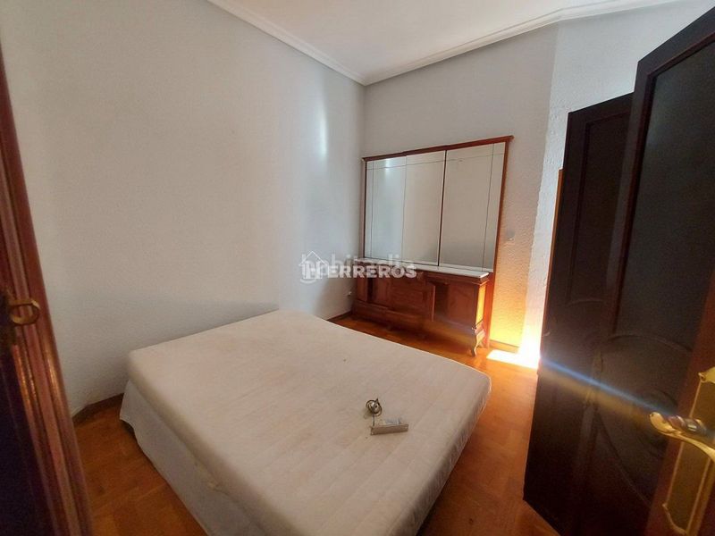 Foto df7c8df4-6735-4394-b2ea-2339f89e5933. Pis amb calefacció a Residencia Logroño