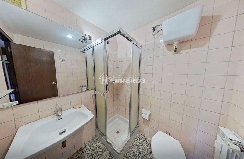 Foto 3ec145e0-8d5d-4f98-b770-4b23ed1b6e31. Piso  en venta en solidaridad, 4 dormitorios. en Logroño