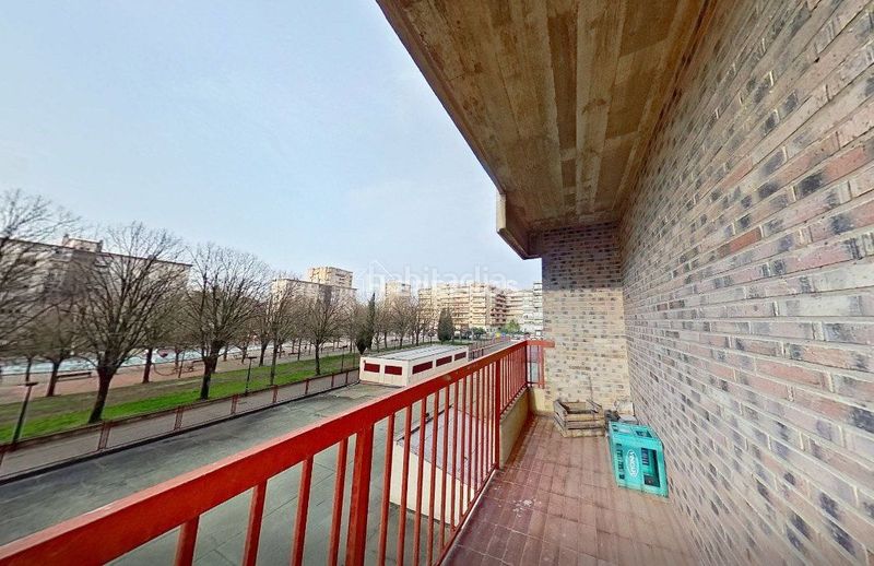 Foto 4429fe33-1e25-433e-8a50-330f5446f53e. Piso  en venta en solidaridad, 4 dormitorios. en Logroño