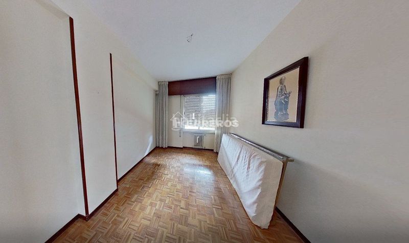 Foto 62b50bc4-941d-4197-945c-a7534b35fce4. Piso  en venta en solidaridad, 4 dormitorios. en Logroño