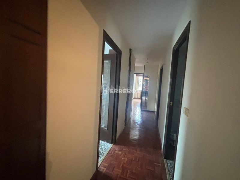 Foto b05bf1b0-e354-4a88-8435-af1b317e0682. Piso  en venta en solidaridad, 4 dormitorios. en Logroño