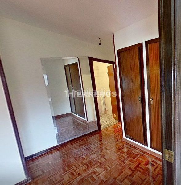 Foto c171aa37-6f7d-4fb9-9715-f4ef0f9635b7. Piso  en venta en solidaridad, 4 dormitorios. en Logroño