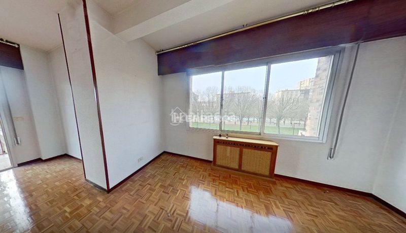 Foto fb7d7b96-ce9b-4954-8c2a-14c175d78c2e. Piso  en venta en solidaridad, 4 dormitorios. en Logroño