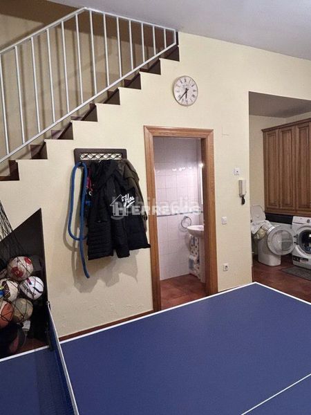 Foto 807de433-766d-47a7-b0e4-c4347bfc012e. Casa adossada amb calefacció aparcament piscina a Logroño