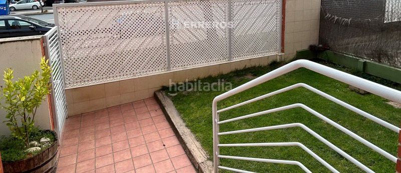 Foto bb53a5f8-cea9-4d62-9902-ec63ee732a6c. Casa adossada amb calefacció aparcament piscina a Logroño