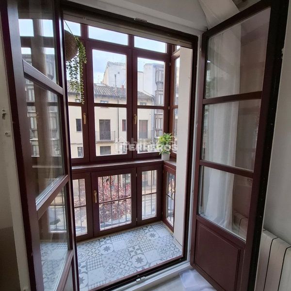 Foto 41b451d1-e801-4cba-935e-7167bd2a7c11. Apartament amb calefacció a Casco Antiguo Logroño