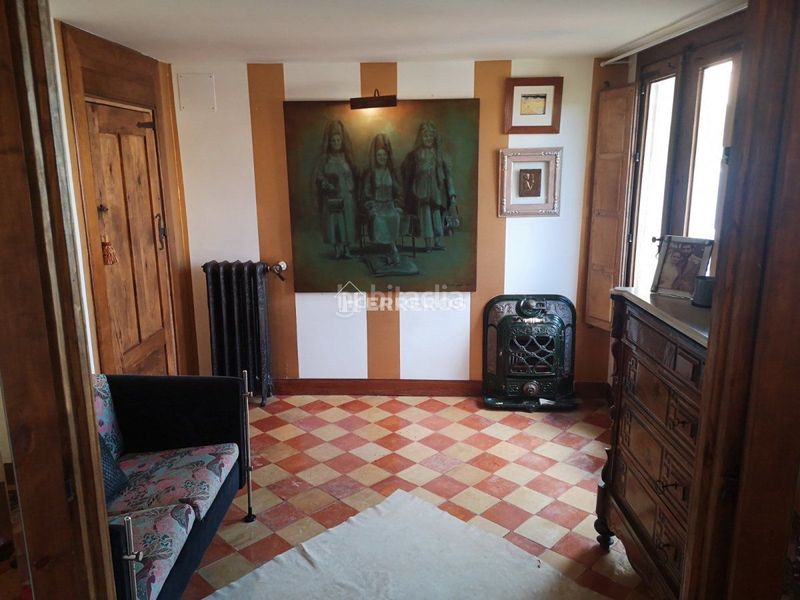 Foto a67815a9-2d17-4ac3-a0fd-3d600b9f7845. Xalet amb calefacció aparcament a Clavijo
