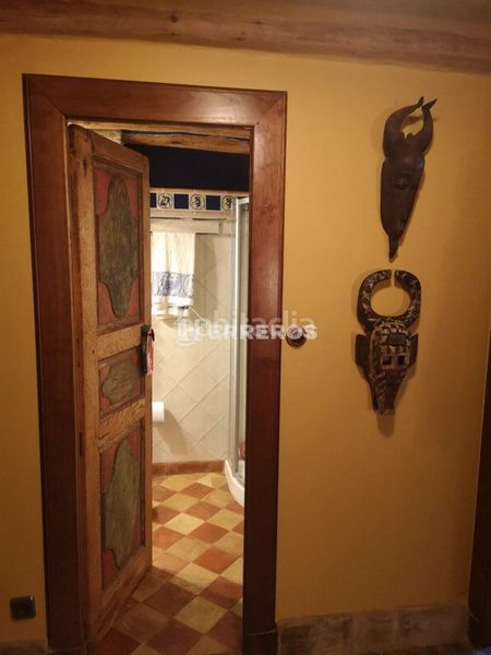 Foto f3c56057-3458-4f96-8ea1-3aa22e28b9d1. Xalet amb calefacció aparcament a Clavijo