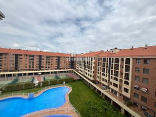 Pis  Alfonso vi. Piso en venta en club deportivo, 2 dormitorios.