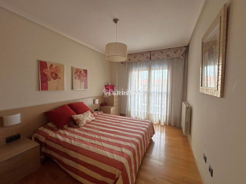 Foto f7367f8d-cc8d-4c56-9b9a-7bb07a3af6da. Pis amb calefacció aparcament piscina a San Adrián Logroño