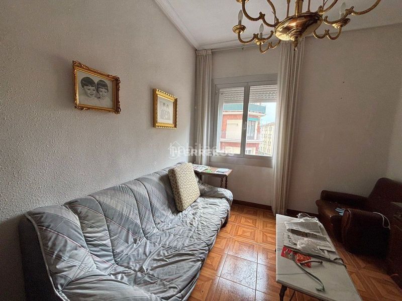 Foto 91fb0e2c-962d-4a4f-a18a-162a36b594de. Pis amb calefacció a San Millán - Ayuntamiento Logroño