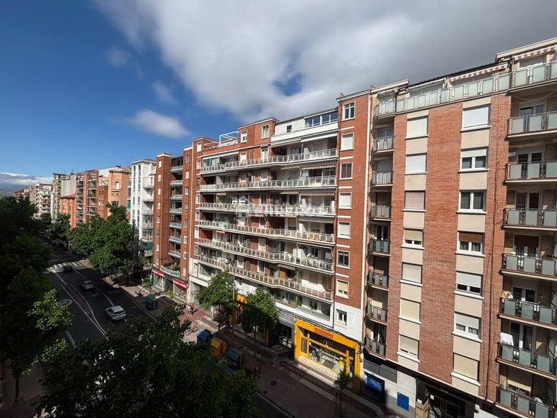 Foto cf9393a1-a582-4c52-8565-ed1487ea30fe. Pis amb calefacció a Jesuitas Logroño