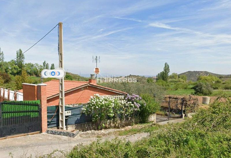 Foto 09e8792c-5960-4ced-a501-ae0c239afa7e. Casa amb calefacció aparcament a Sojuela