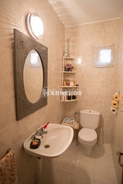 Foto 52fae7e4-c999-495b-8bd4-a5d33189ea9b. Casa amb aparcament a Santa Coloma
