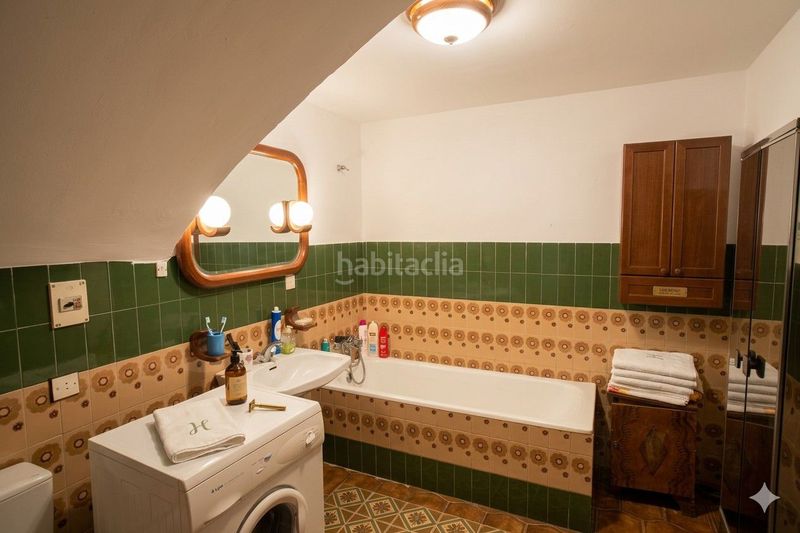 Foto edecf2db-fb18-4982-90c1-7e4e54204fcb. Casa amb aparcament a Santa Coloma
