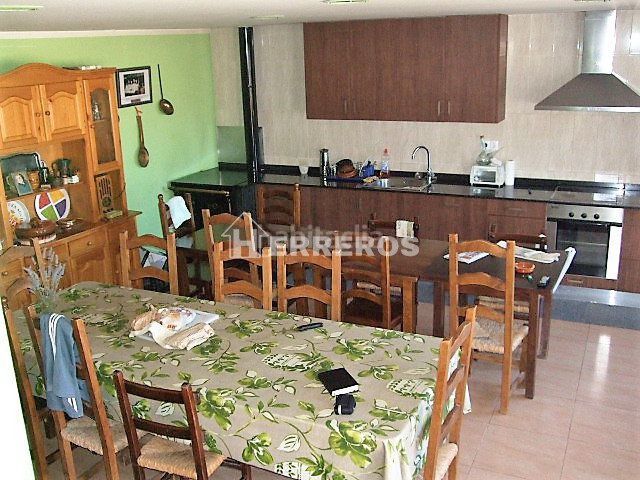 Foto 01aa542b-3e2d-4657-b8e0-9368724c503a. Local comercial a Alberite