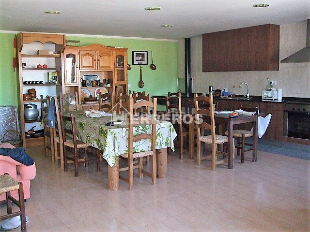 Foto 134eb354-2223-4172-ba20-5591e4838e4c. Local comercial a Alberite