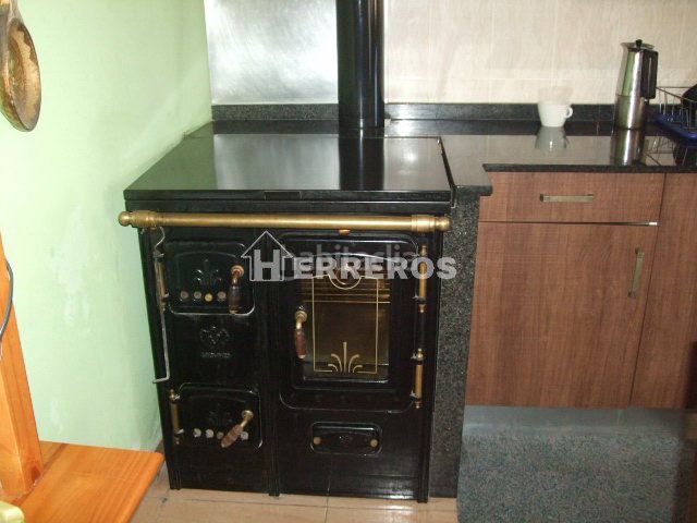 Foto ab514125-0a87-4aa4-8dfe-f367378a205f. Local comercial a Alberite