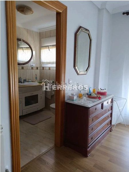 Foto 890b32e1-5643-48fc-b098-fbfeedba0d7a. Casa adossada amb calefacció aparcament a Alesanco