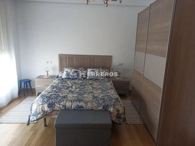 Foto 9c670566-0a58-4e92-9be8-e00389fd2fe8. Casa adossada amb calefacció aparcament a Alesanco