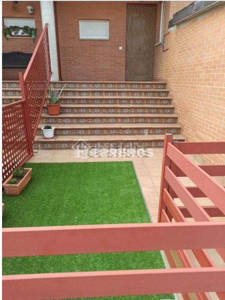 Foto c6357157-0d19-4ae6-aeea-8a4116a2008f. Casa adossada amb calefacció aparcament a Alesanco