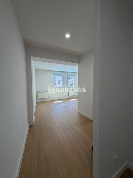 Foto 718753c1-a845-42b6-a148-f6d32e538b16. Pis amb calefacció a Oeste Logroño