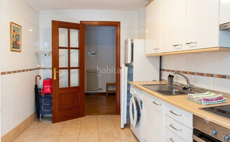 Foto be294eb6-6d20-488d-8d13-a85b81217aff. Pis amb calefacció aparcament a Cascajos - Piqueras Logroño