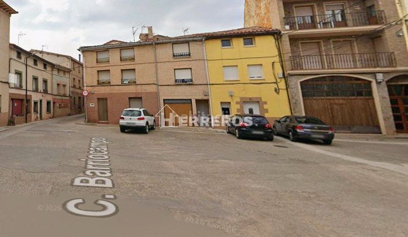 Foto 0daf6ad4-a3e4-45f1-bd1b-3a5164b2063f. Casa adossada amb calefacció a Alesanco