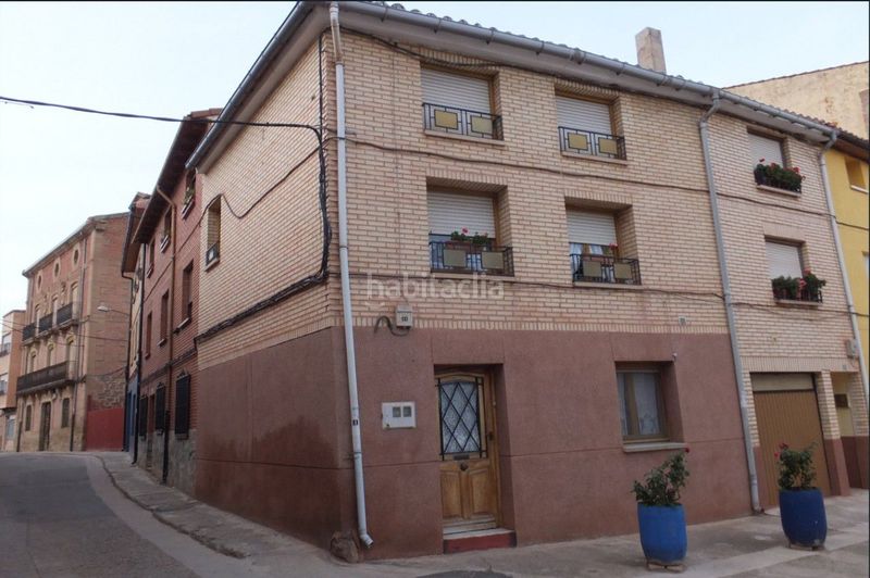 Foto 7024d5b4-37fd-4606-9334-85ac580d900c. Casa adossada amb calefacció a Alesanco