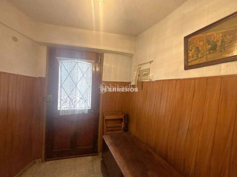 Foto a5096a23-e578-4904-aeac-d9101cfaa977. Casa adossada amb calefacció a Alesanco