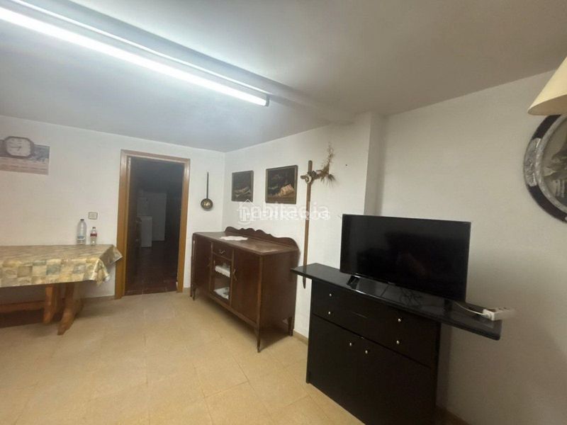 Foto a6bf924b-af7c-4d60-ac39-f54fd16c74b3. Casa adossada amb calefacció a Alesanco