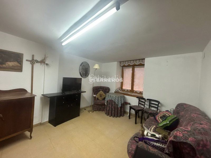 Foto cf793887-3ad2-4ae1-9b07-3ff4a7f42f76. Casa adossada amb calefacció a Alesanco