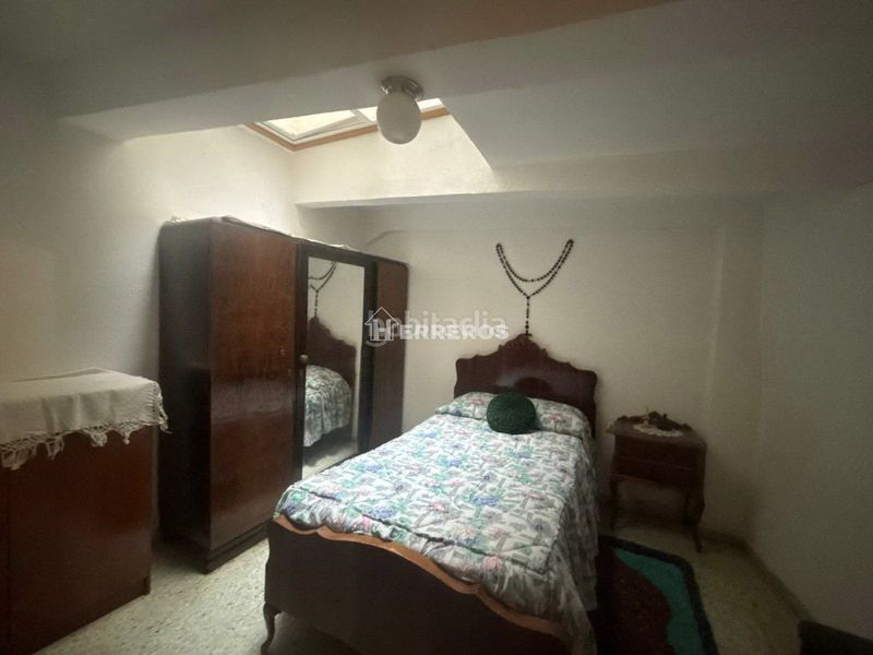 Foto dac6920d-4263-4e1d-9d5a-1f553abd1af6. Casa adossada amb calefacció a Alesanco