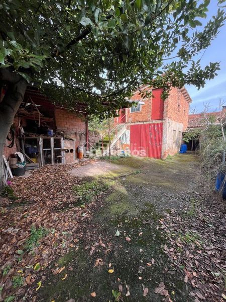 Foto f5216436-d951-4a87-9137-1f8a880a5417. Casa adossada amb calefacció a Alesanco