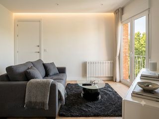 Flat  Valcuerna. Piso en venta en oeste, 3 dormitorios.