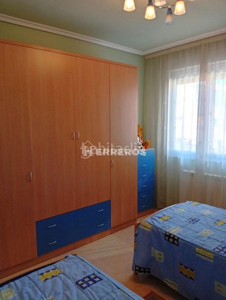Foto a2484954-75e8-4fd5-b031-ad8cfe4faf8e. Pis amb calefacció a Entrena