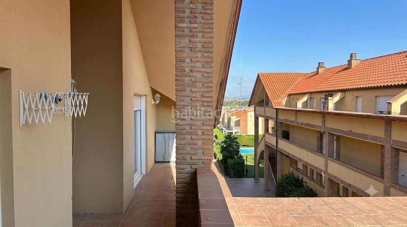 Foto c99340fa-6840-4d31-9f59-7b2baed9e6b0. Dúplex amb calefacció aparcament piscina a Villamediana de Iregua